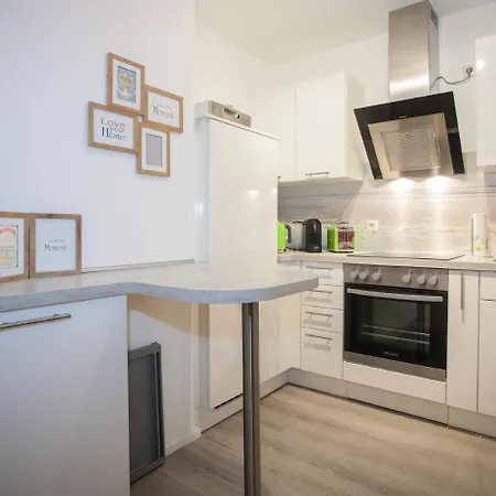 Apartment Welcome In - 'patrice' Met Balkon En Berging *